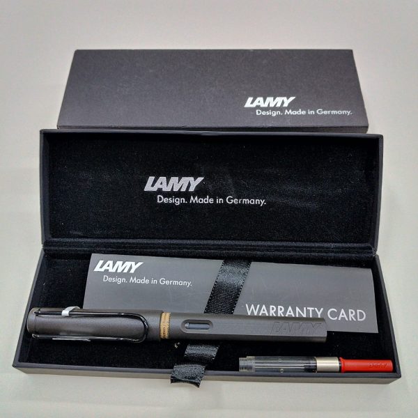 Original LAMY Safari Fountain Pen Umbra Nib Grade M With Converter
